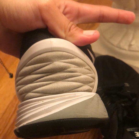 Women’s Nike Lunaguard 8 - Picture 3 of 5